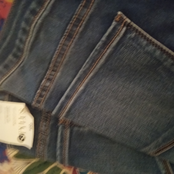 NWT STYLE AND COMPANY BOOT CUT MID RISE JEANS SIZE 4 OR 27 IF YOU USE MEASUREMEN - Picture 3 of 6